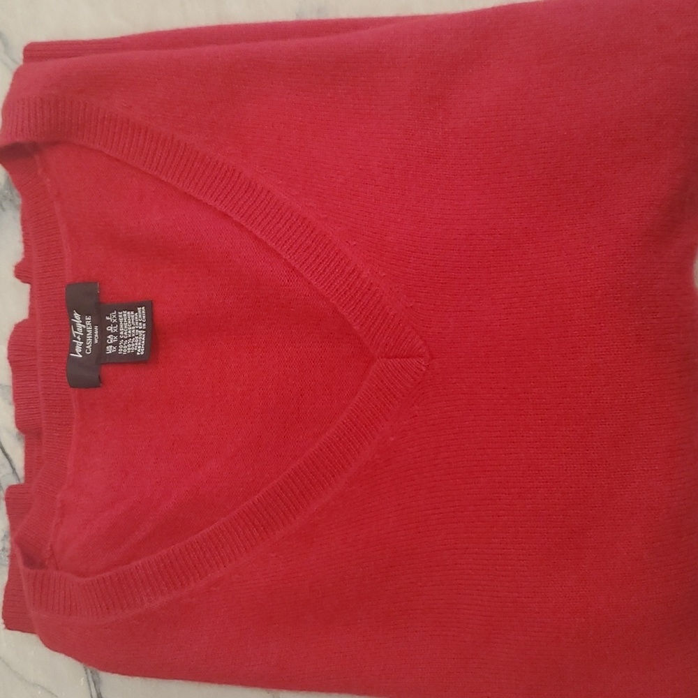 1X Gorgeous 100% Cashmere Vneck sweater, Perfect Red, Excellent condition